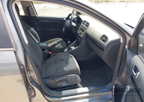 2013 Volkswagen Jetta Sportwagen 2.5L S из США, поврежденный, VIN 3VWKP7AJ2DM697157